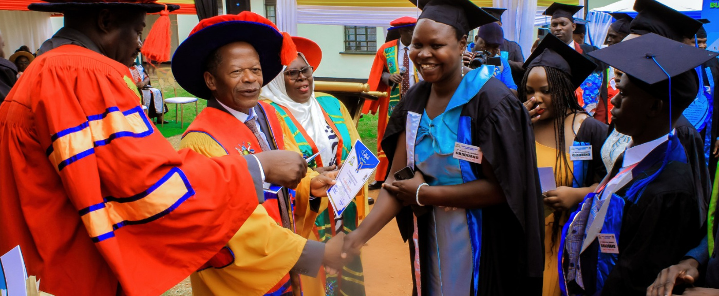 Dr John  Chrysostom Muyingo Awarding Best Student